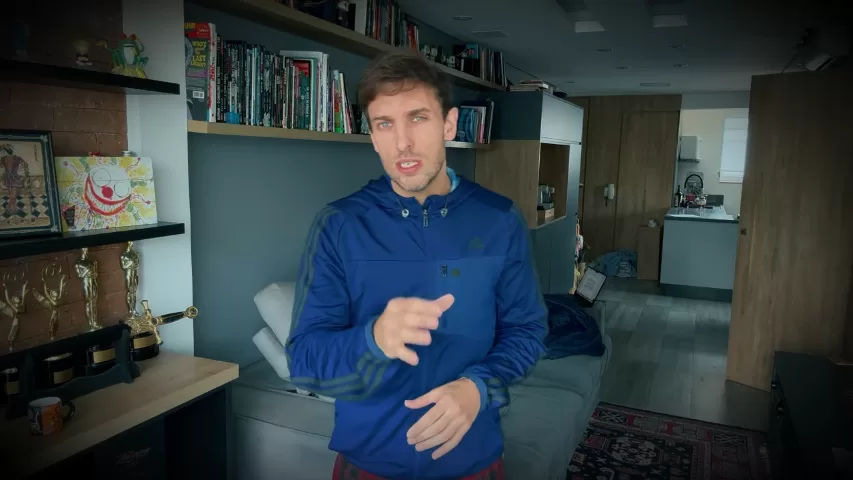 Léo Lins quebra o silêncio após condenação a 8 anos de prisão: “Não é o comediante falando, é o Leonardo”