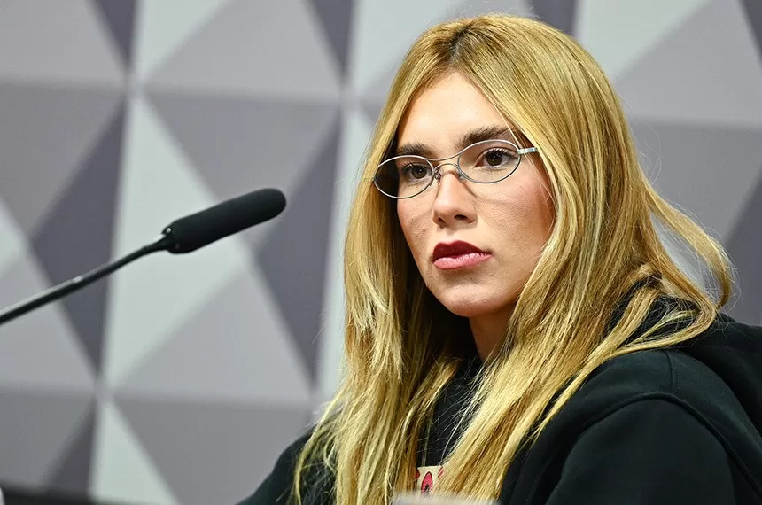 Virginia Fonseca: Acusação de Cegueira por Produto da Wepink Aquece a Polêmica; Sobrenome de Zé Felipe Desaparece da Bio