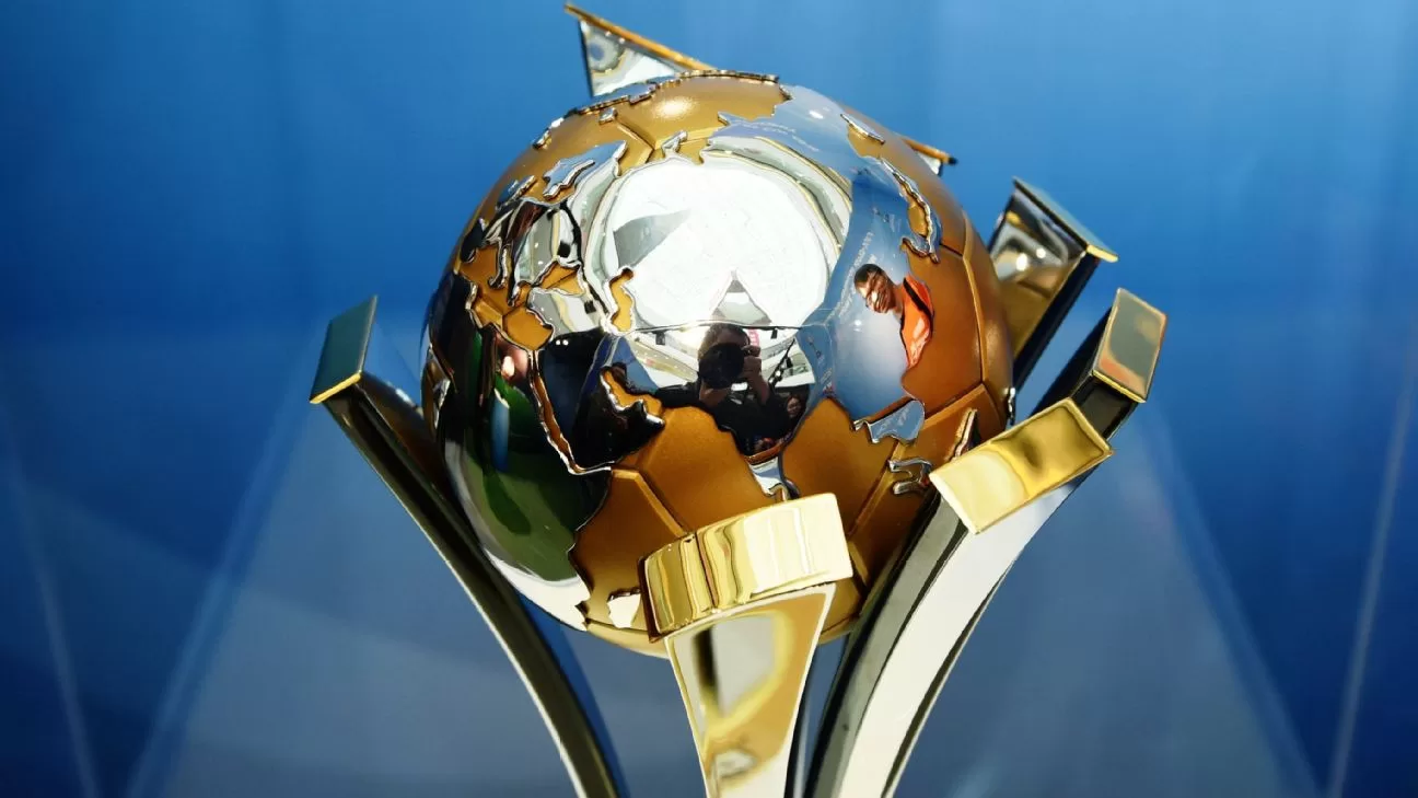 Globo Planeja Exibir Novo Campeonato de Futebol e Procura a Record para Conversa