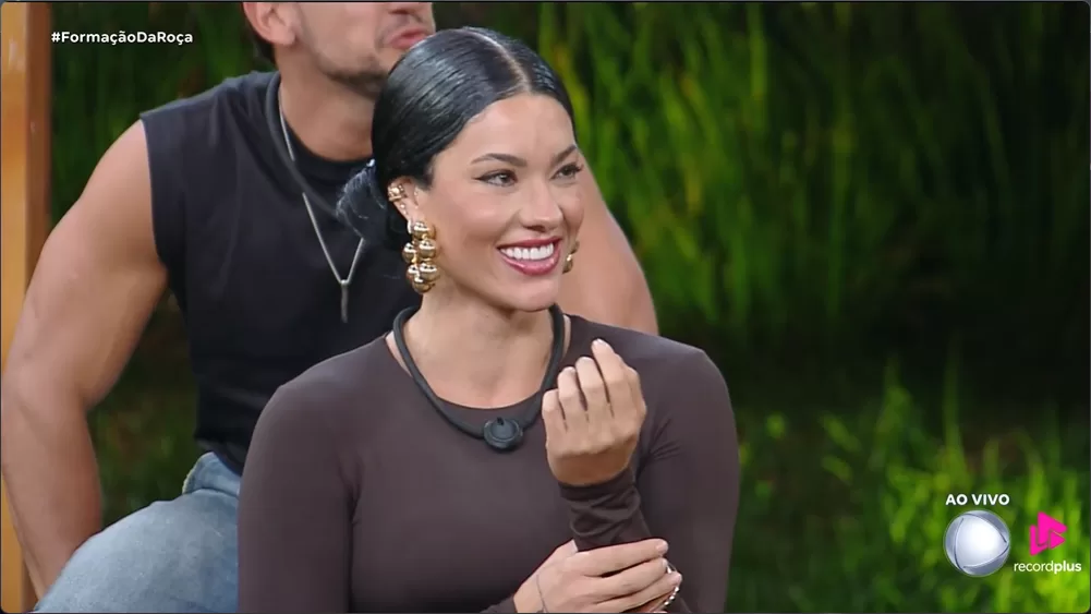BELO DETONA ELENCO DE A FAZENDA E CRAVA VITÓRIA DE RAYANE: "VÃO TRANSFORMAR ELA EM CAMPEÃ"