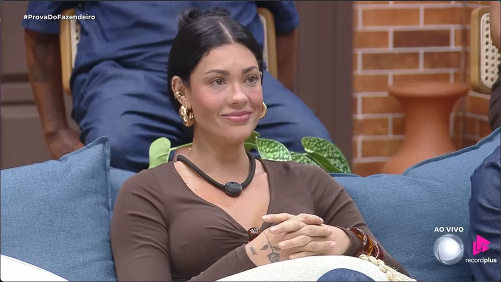 Namorada de Belo Tenta Vaga no SBT: Rayane Figliuzzi e Ex-BBBs Disputam Lugar de Cariúcha no Fofocalizando