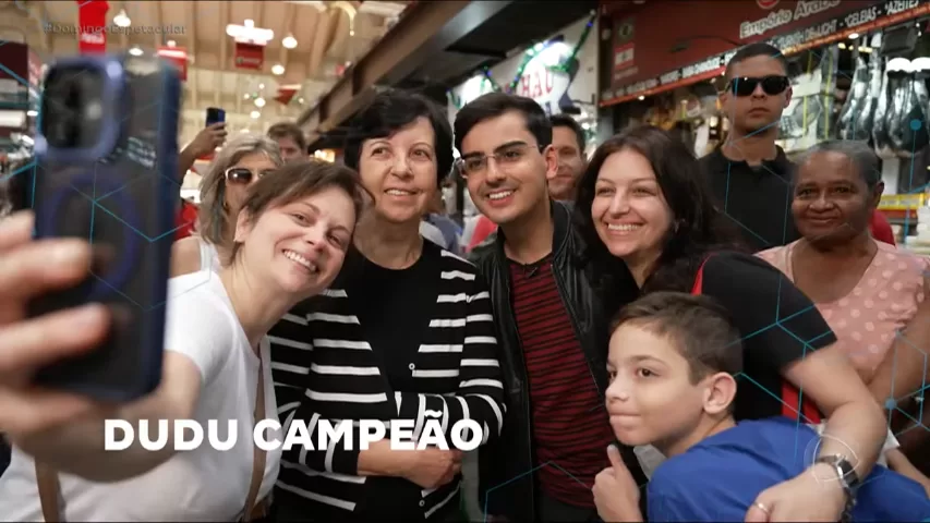 RECORD: DUDU CAMARGO TOMA LUGAR DE APRESENTADOR APÓS DEMISSÃO BOMBÁSTICA E TRETA COM BACCI!