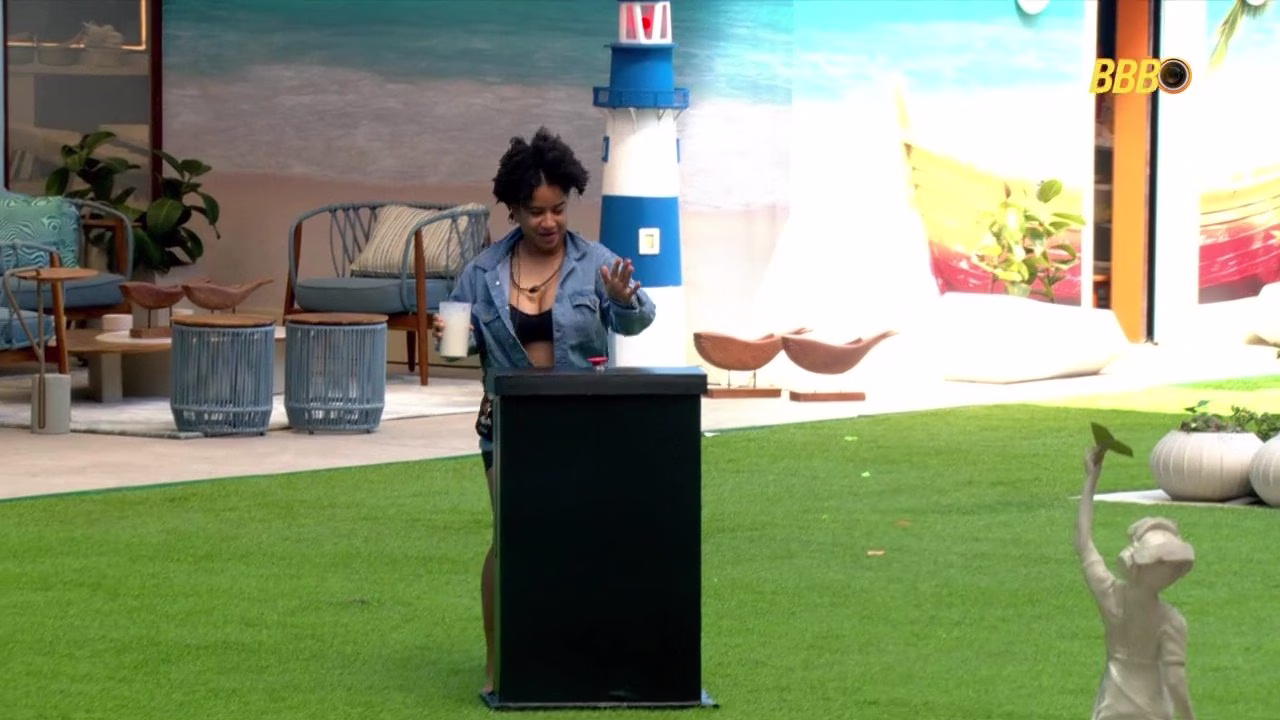 BBB 26: Milena Aperta Botão Misterioso, Ganha Contragolpe e Agita a Casa em Meio a Tretas