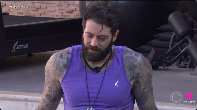 URGENTE! JACKSON CHORA E HUMILHA MORENA NA CASA DO PATRÃO! ELA VAI SAIR?