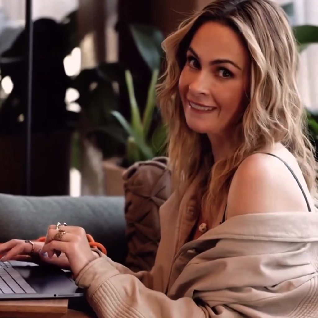 A NOVA MILIONÁRIA: Campeã do BBB 26, Ana Paula Renault Assina Contrato Bilionário e Vive no Luxo!