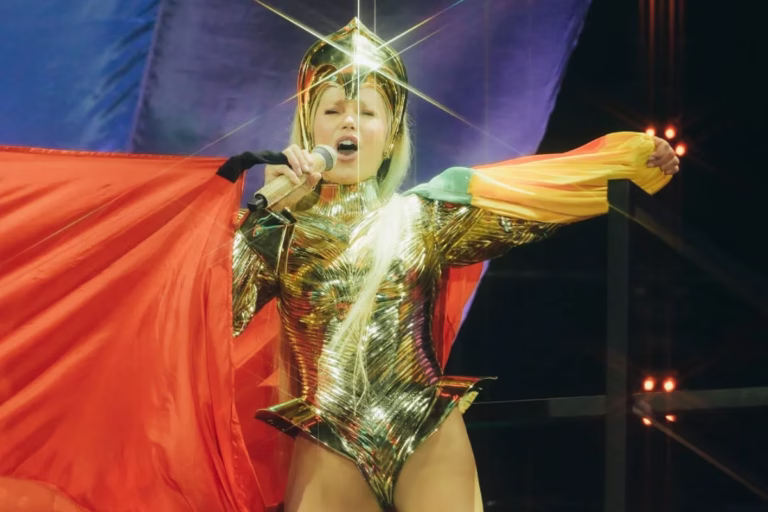 O DEBOCHE DE XUXA EM SP: ‘Você que veio para ver minha virilha, hoje botei meia’!