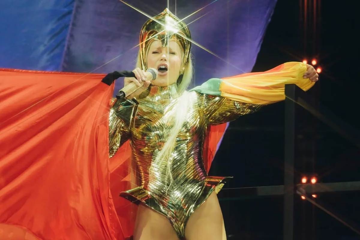 O DEBOCHE DE XUXA EM SP: ‘Você que veio para ver minha virilha, hoje botei meia’!