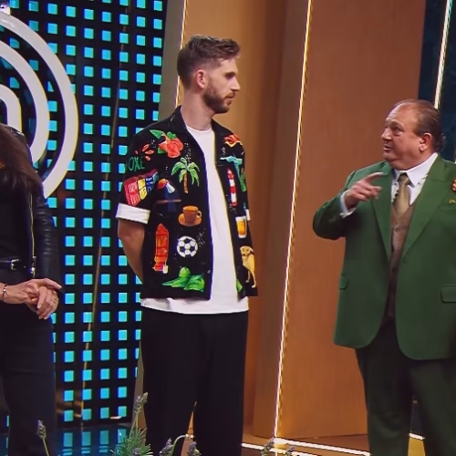 DESCASO ABSURDO: BAND JOGA MASTERCHEF NO LIXO DA MADRUGADA E REVOLTA PÚBLICO!