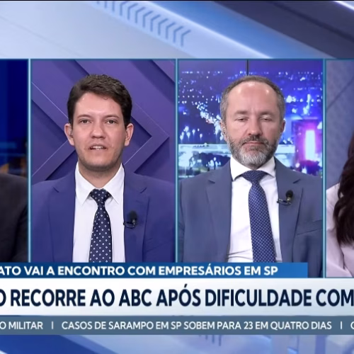 CRISE NO SBT NEWS: Chefe de redação pede demissão após treta ao vivo com Flávio Bolsonaro!