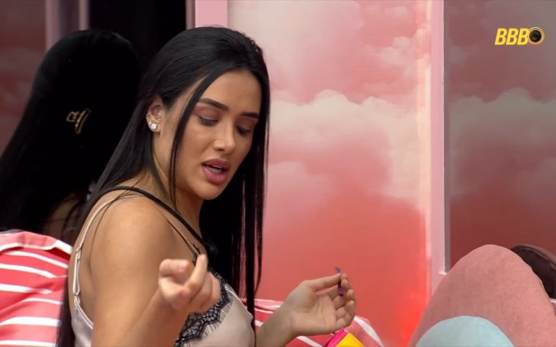 O CAOS ESTÁ INSTAURADO NO BBB 26! ANA PAULA DETONA JORDANA, COWBOY ARMA GOLPE BAIXO E BONECO É JOGADO NO PAREDÃO!