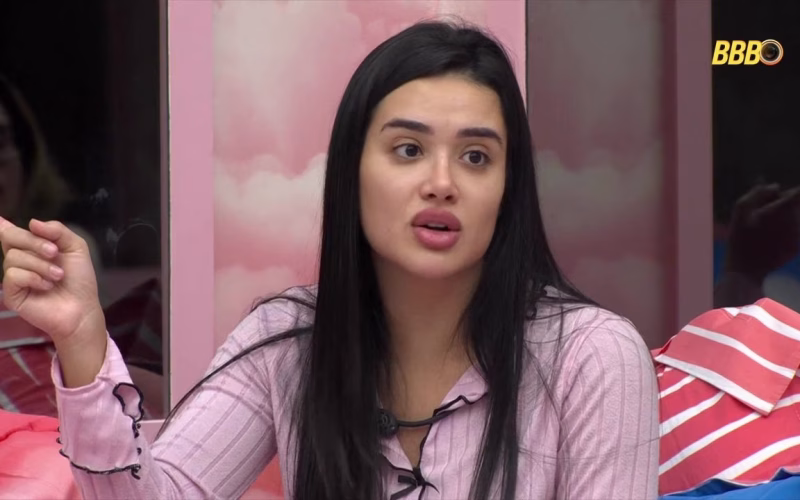 BBB 26: JORDANA PARTE PRA CIMA DE JULIANO, TENTA FAZER VT E É DESMASCARADA POR ANA PAULA NO TOP 5!